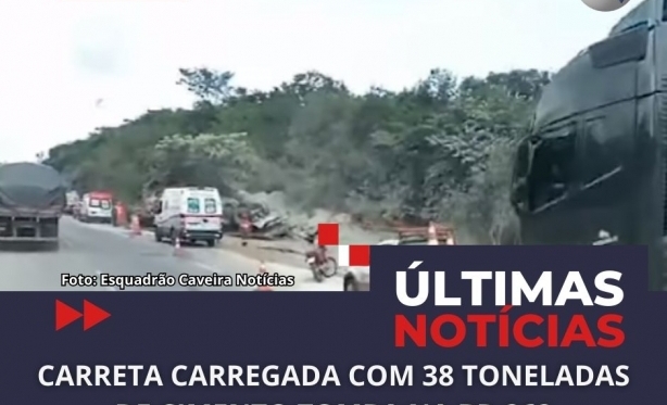 CARRETA CARREGADA COM 38 TONELADAS DE CIMENTO TOMBA NA BR-262