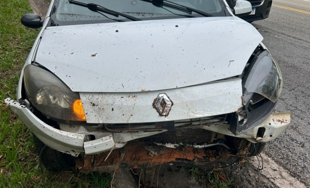 CONDUTORA PERDE O CONTROLE DO VECULO APS AGUAPLANAGEM NA MG-050