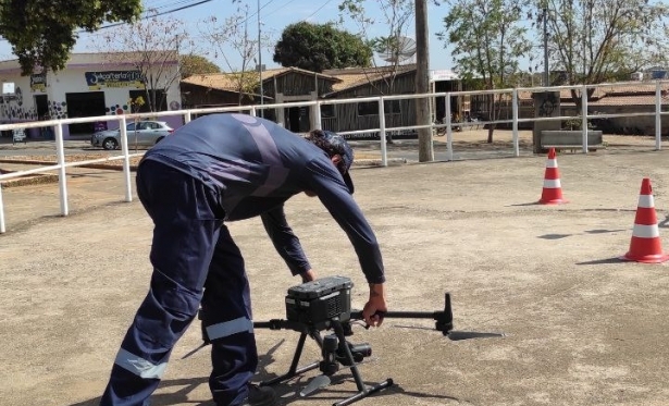 BOM DESPACHO INICIA USO DE DRONE NO COMBATE AO MOSQUITO AEDES AEGYPTI