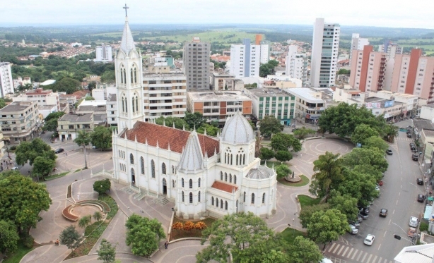 BOM DESPACHO ABRE LICITAO PARA REFORMA DA CASA DE CULTURA