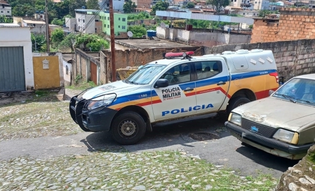 VECULO FURTADO  RECUPERADO EM DIVINPOLIS