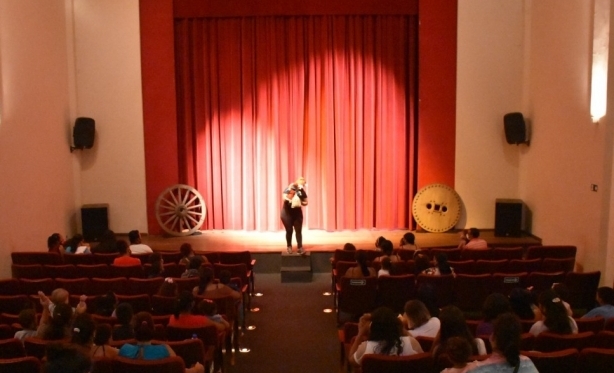 TERMINAM HOJE AS INSCRIES PARA A ESCOLA DE TEATRO DE PAR DE MINAS